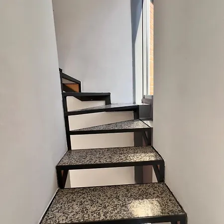 House Poppa Appartamento Bellano