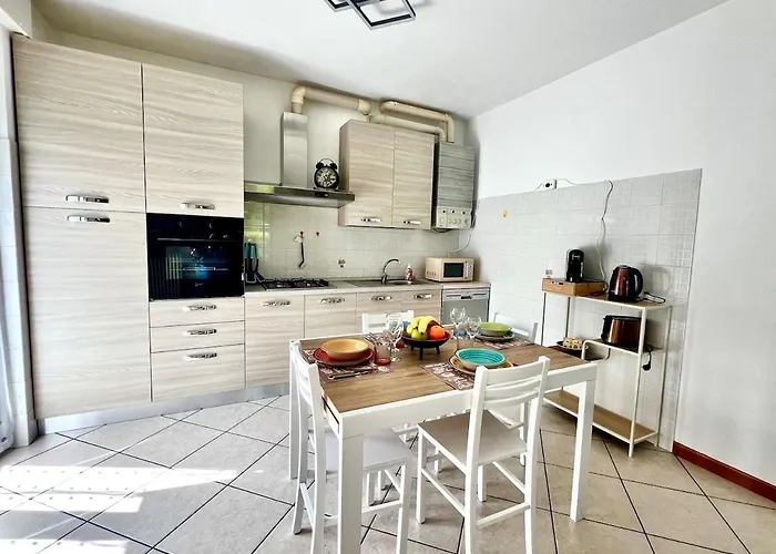 House Poppa Lägenhet Bellano